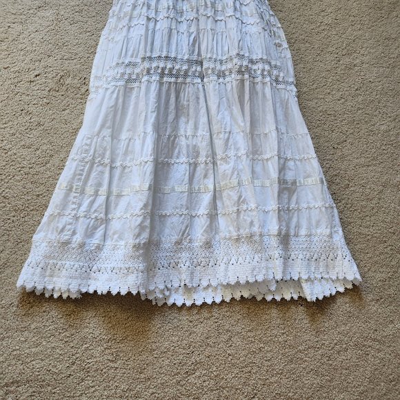 White Lace Summer Dress - Picture 4 of 14